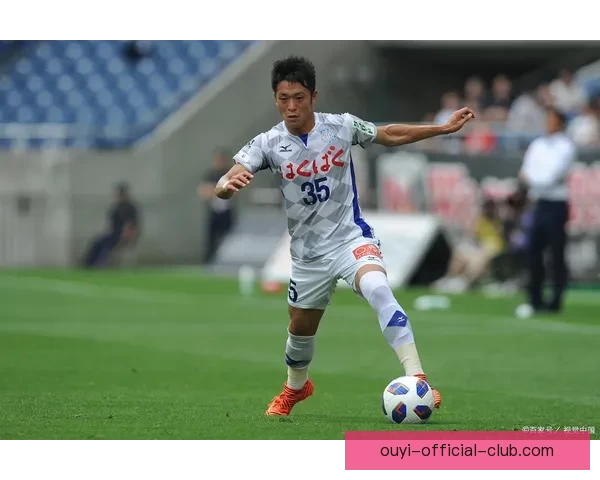 札幌冈萨多官方确认后卫内田瑞己右脚踝受伤已手术恢复期待定